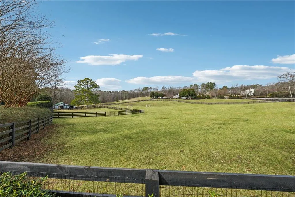 Canton, Georgia 30115, United States, 5 Bedrooms Bedrooms, ,6 BathroomsBathrooms,Residential,Active,5689