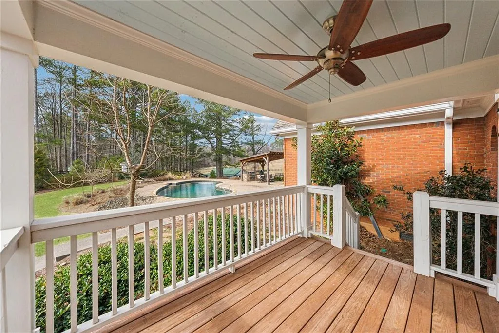 Canton, Georgia 30115, United States, 5 Bedrooms Bedrooms, ,6 BathroomsBathrooms,Residential,Active,5689