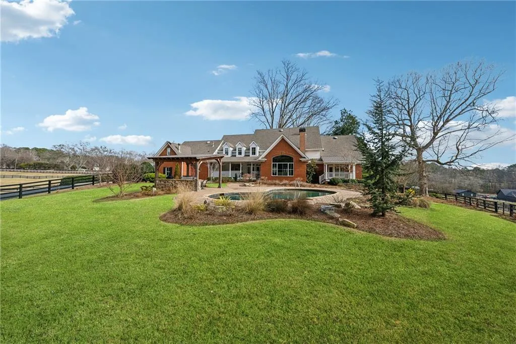 Canton, Georgia 30115, United States, 5 Bedrooms Bedrooms, ,6 BathroomsBathrooms,Residential,Active,5689