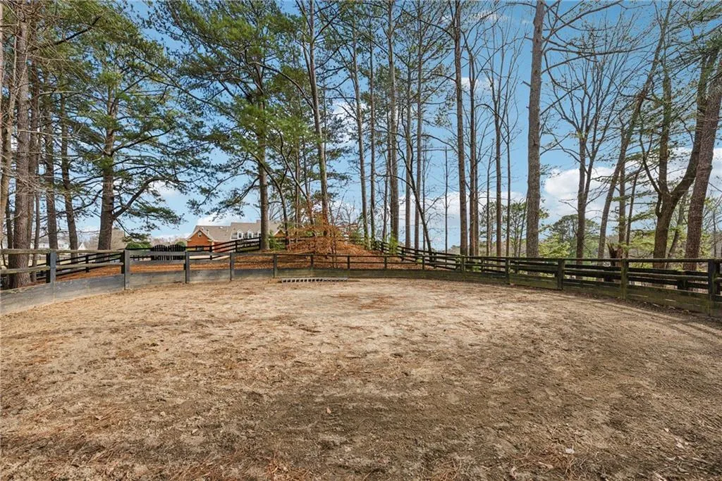 Canton, Georgia 30115, United States, 5 Bedrooms Bedrooms, ,6 BathroomsBathrooms,Residential,Active,5689