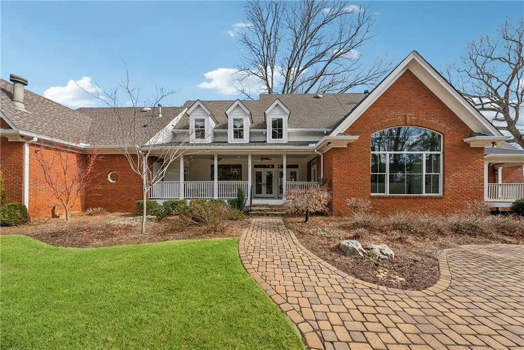 Canton, Georgia 30115, United States, 5 Bedrooms Bedrooms, ,6 BathroomsBathrooms,Residential,Active,5689