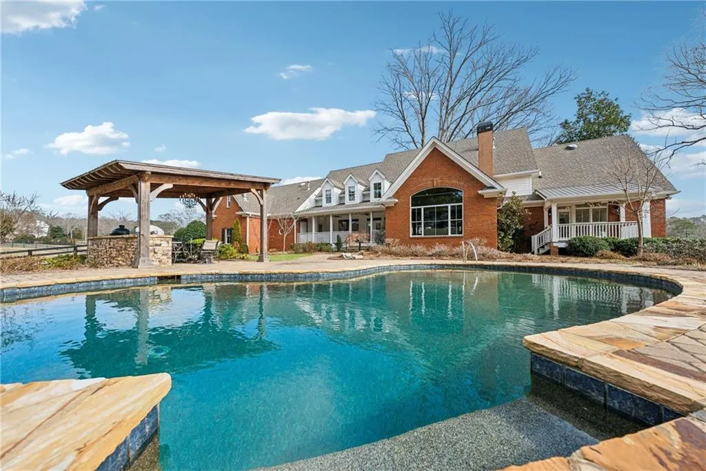 Canton, Georgia 30115, United States, 5 Bedrooms Bedrooms, ,6 BathroomsBathrooms,Residential,Active,5689