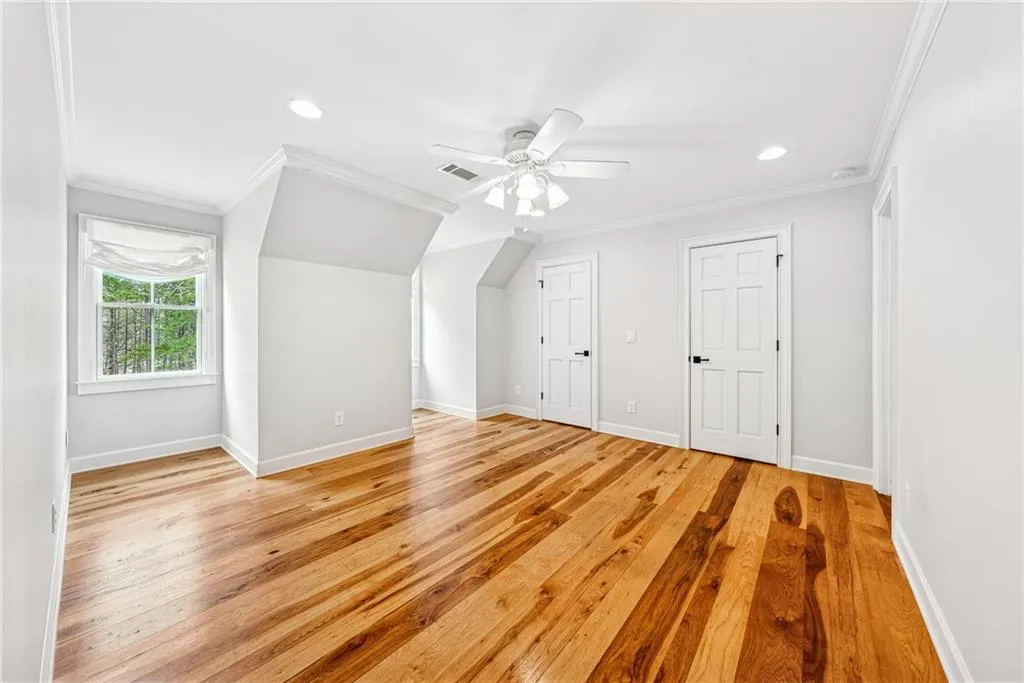 Canton, Georgia 30115, United States, 5 Bedrooms Bedrooms, ,6 BathroomsBathrooms,Residential,Active,5689