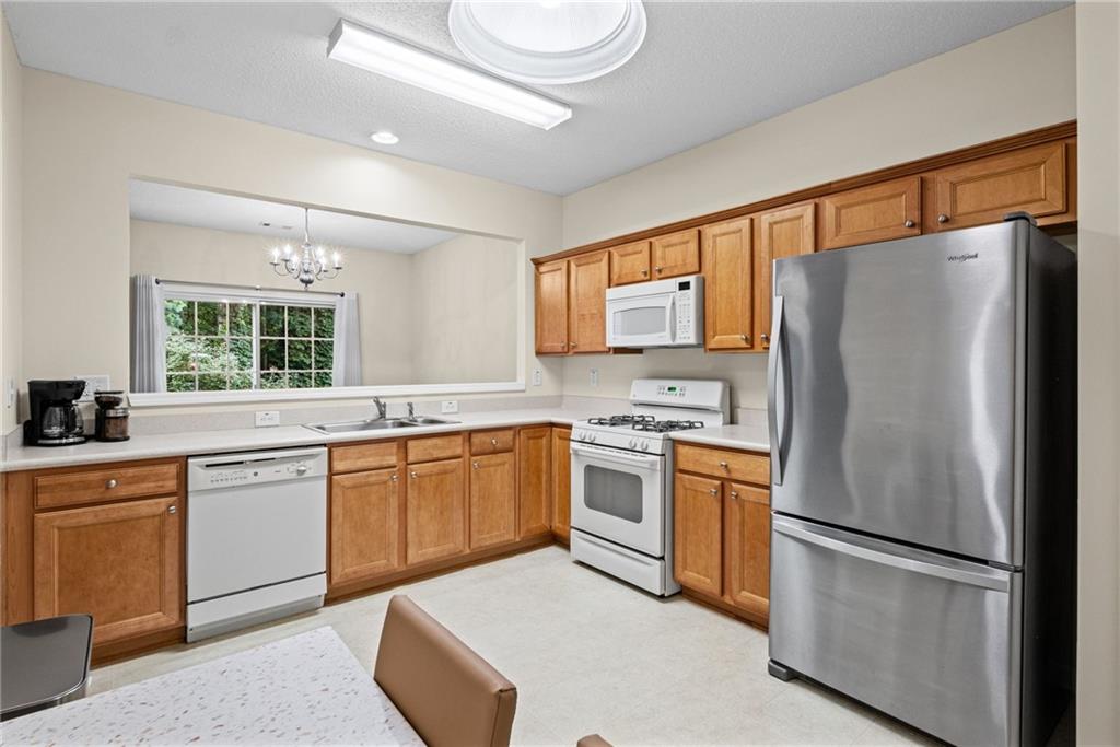 4120 Royal Regency Circle NW