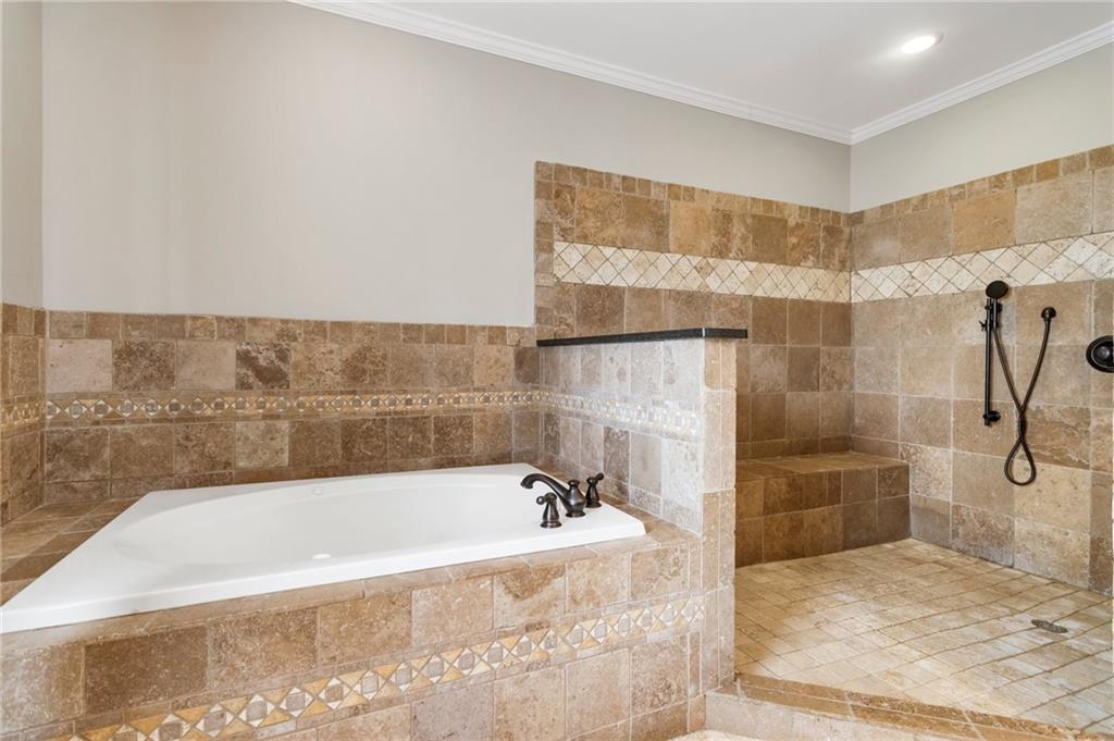 2734 Skyland Drive, Brookhaven, Georgia image 35
