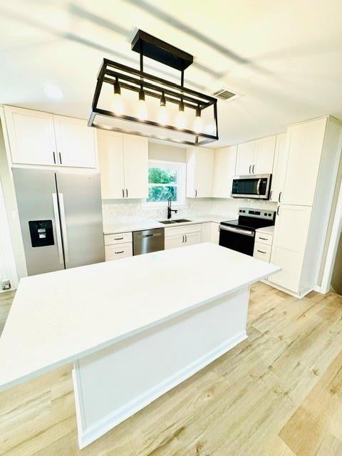 2286 Glendale Drive