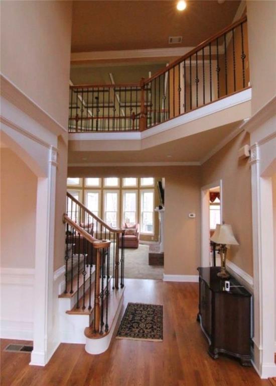 881 Creekview Bluff Way