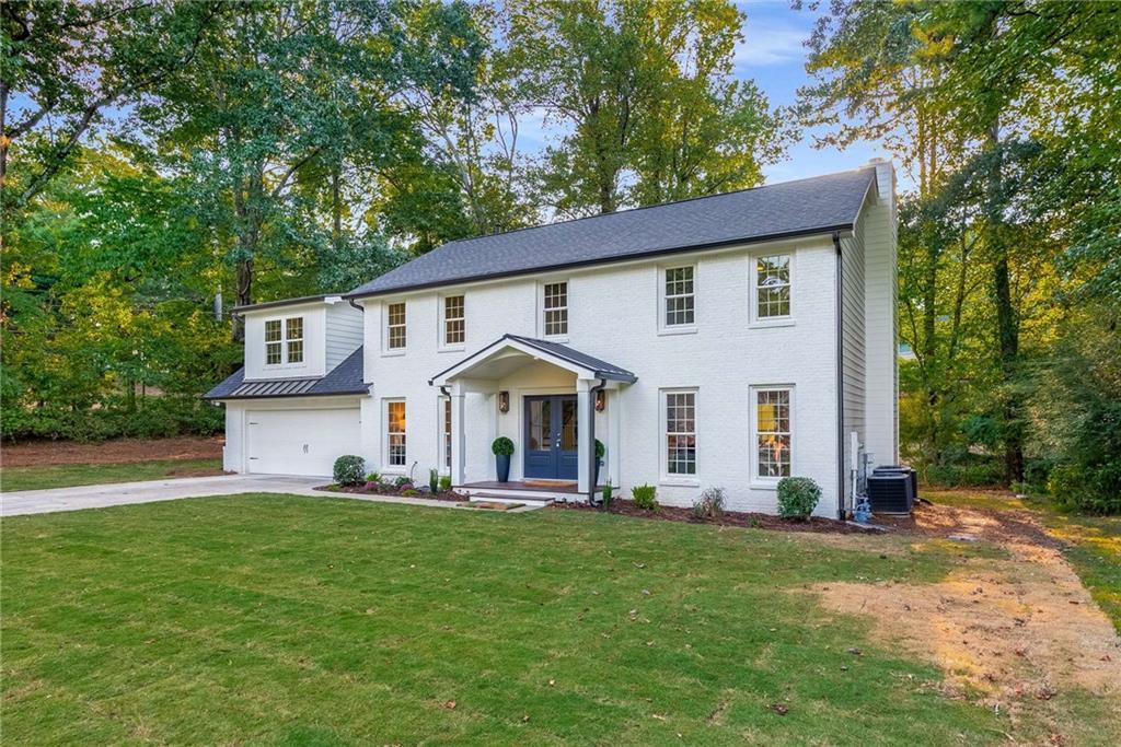 4942 Lakeland Woods Court