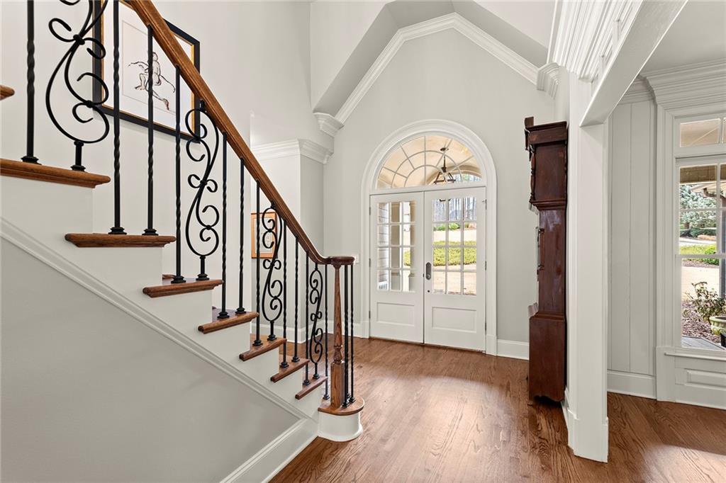 White Columns - Residential