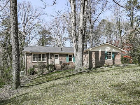 Homes For Sale - 406 Mosby Drive<br/> Acworth, GA 30102