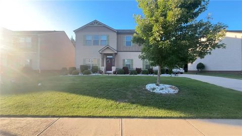 Homes For Sale - 390 Silver Willow Walk<br/> Newton County, Covington, GA 30016