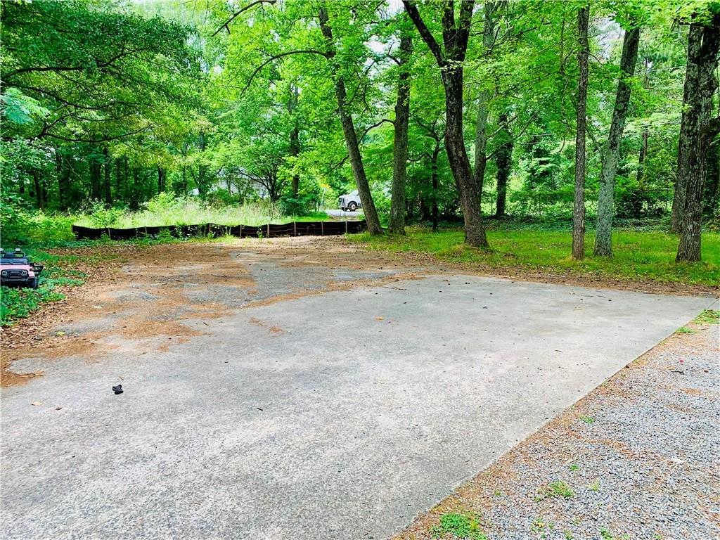 1402 Shadowbrook Drive