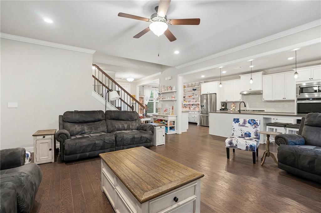 1835 Hidden Creek Drive