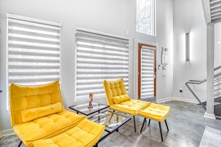 620 Glen Iris Drive NE 106