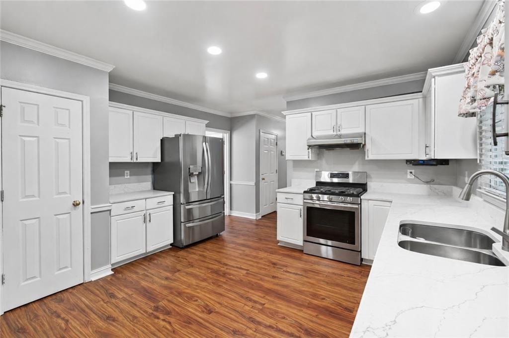 3760 Peachbluff Court