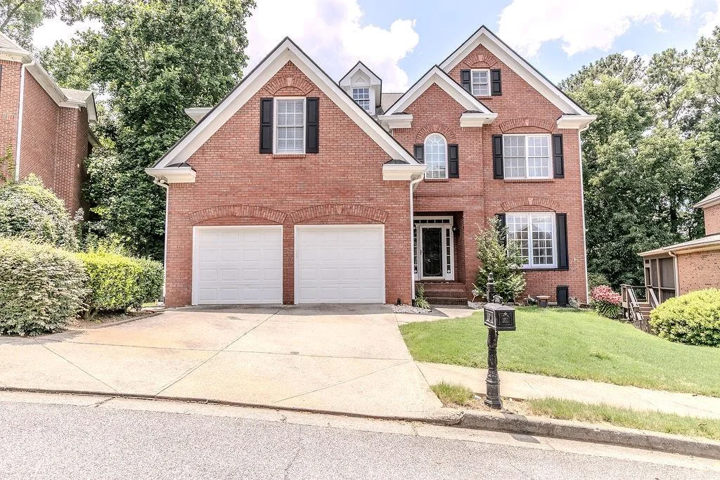 2005 Ivy Ridge Road SE