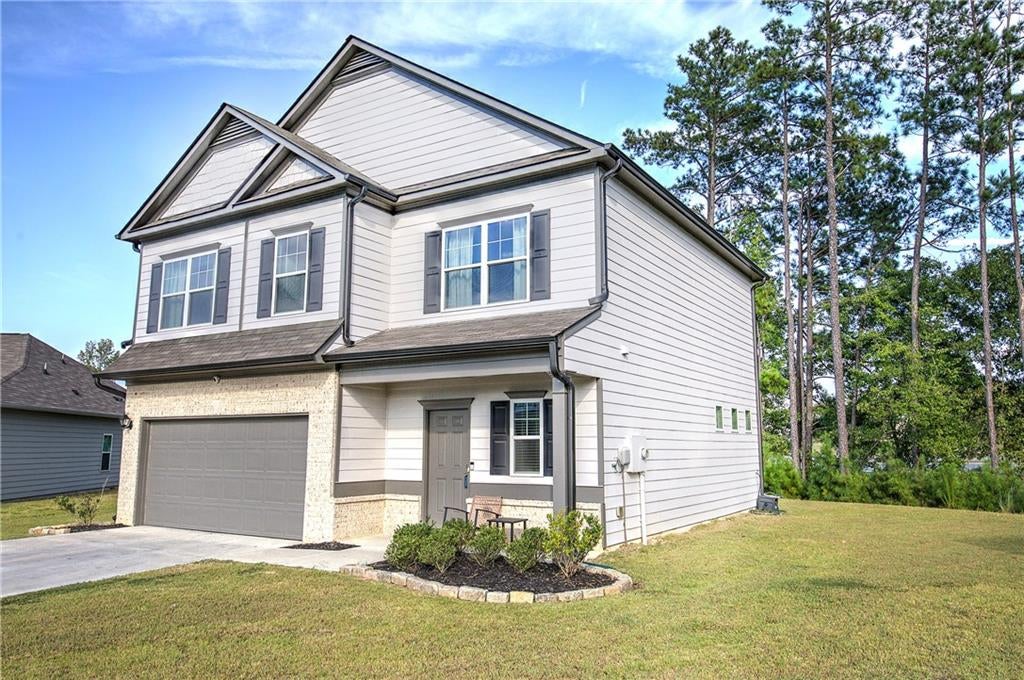 16 Maycroft Court NE