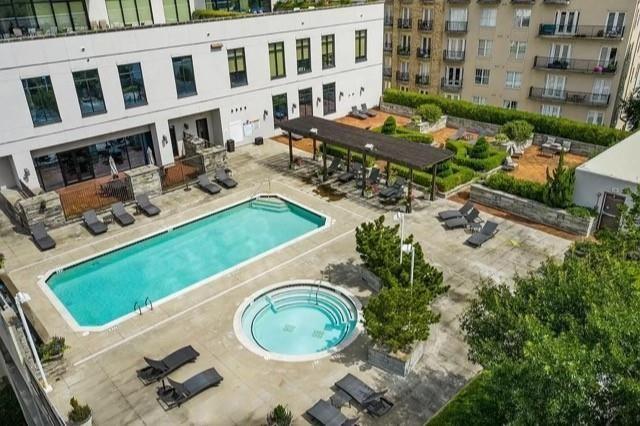2255 Peachtree Road NE 820