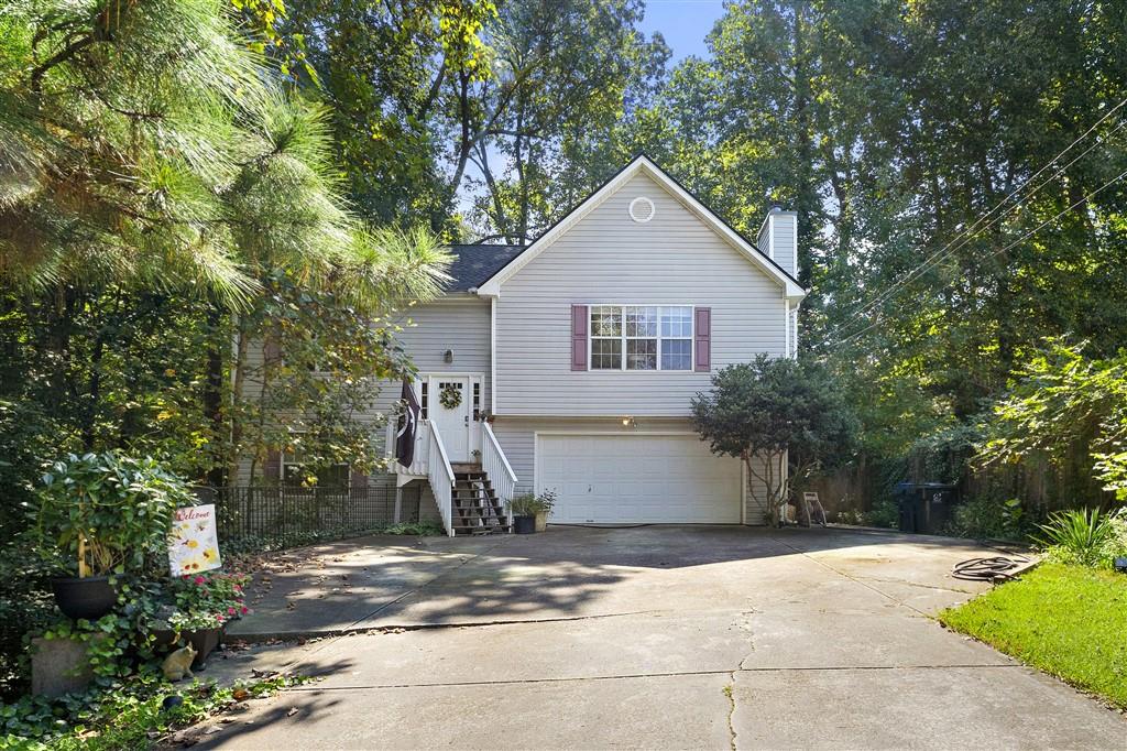 Welcome to this charming 3-bedroom,2.5-bath home in the heart of Sugar Hill!Nestled in a quiet neighborhood,you’ll love the convenient access to top-rated Lanier schools,local parks,and shopping just minutes away. Whether you’re a first-time buyer,looking to downsize,or an investor seeking a great opportunity,this home checks all the boxes.Priced well below comps,it’s a rare find in today’s market—don’t miss out on this excellent value!