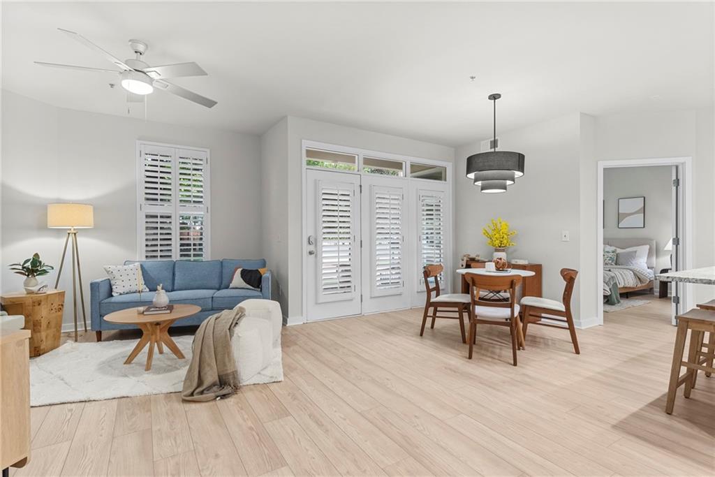 390 17th Street NW 2044