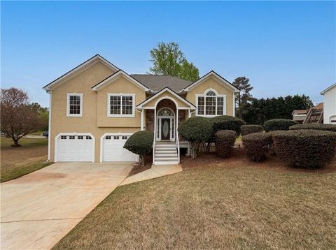 Homes For Sale - 4067 Lions Gate<br/> Douglasville, GA 30135