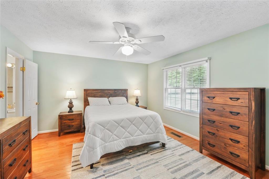 Holcomb Springs - Residential