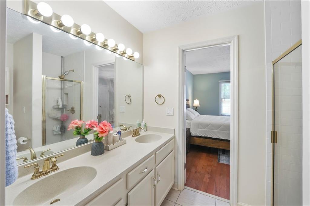 Holcomb Springs - Residential