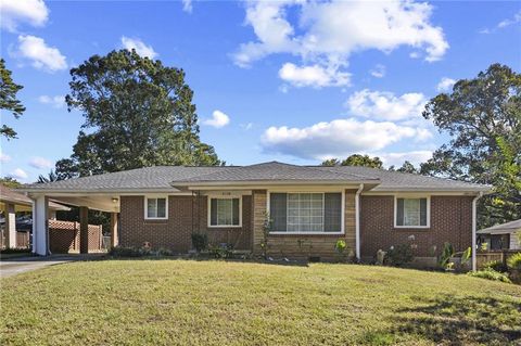 2118 GLENDALE Drive Decatur GA 30032