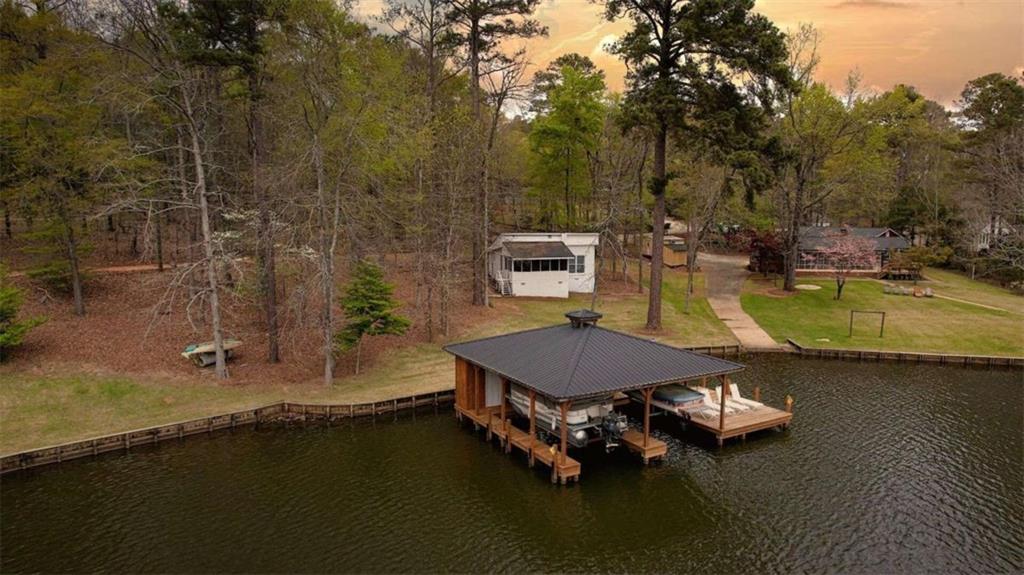 1697 County Line Ext