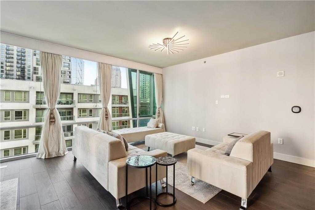 20 10th Street NW 704