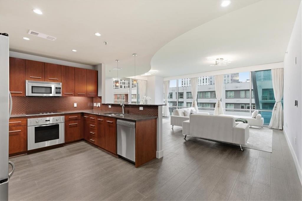 20 10th Street NW 704