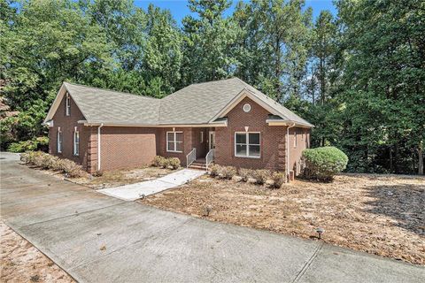 A home in Lilburn