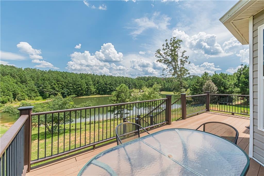25 Westmoreland Lake Drive