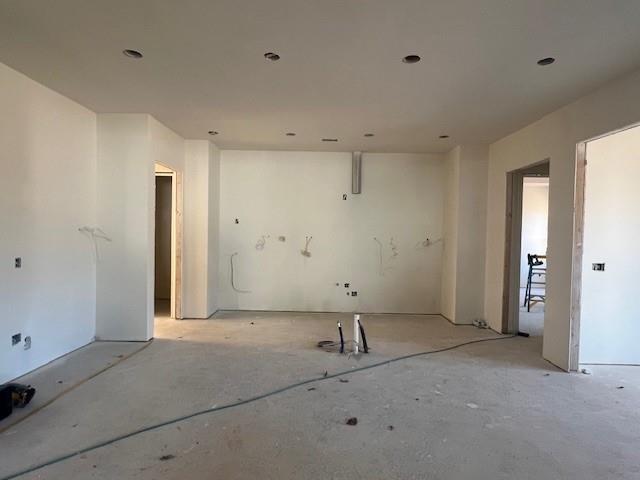 8135 Heardsville Court