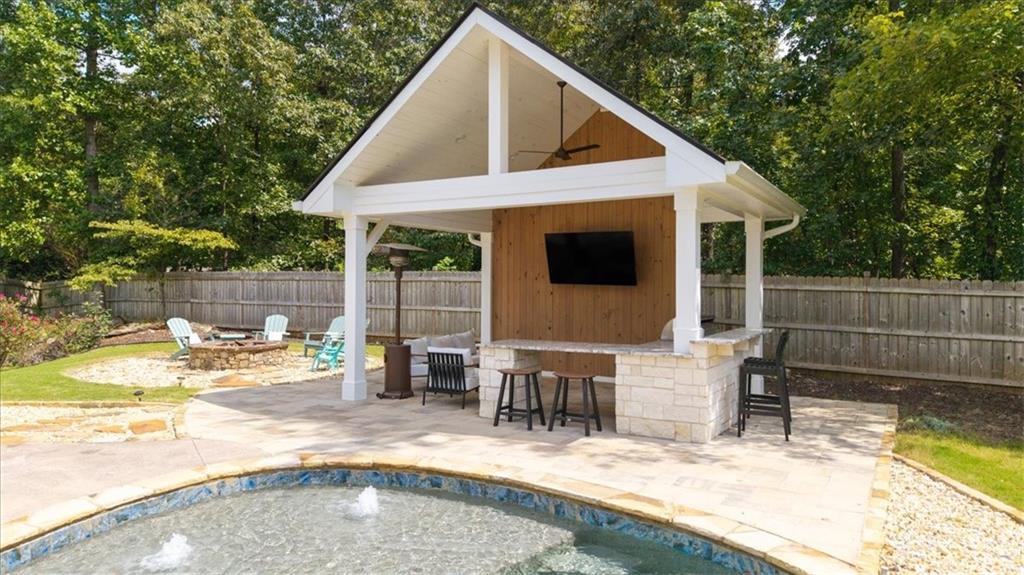 1365 Ridgefield Drive