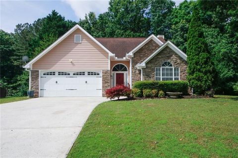 A home in Dacula