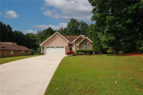 A home in Dacula