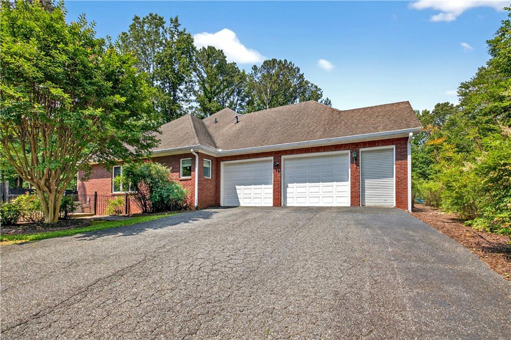 312 Sterling Road