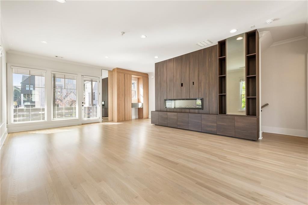 Downtown Alpharetta - Residential Lease