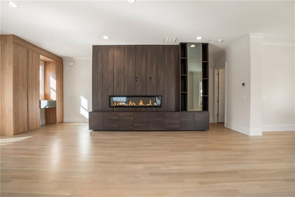 Downtown Alpharetta - Residential Lease