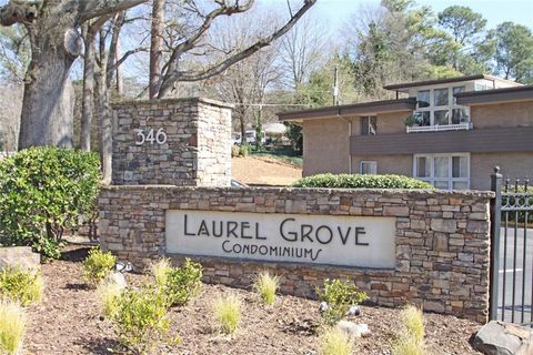 Photo of 346 Carpenter Drive NE #32, Sandy Springs, GA 30328 (MLS # 7715383)