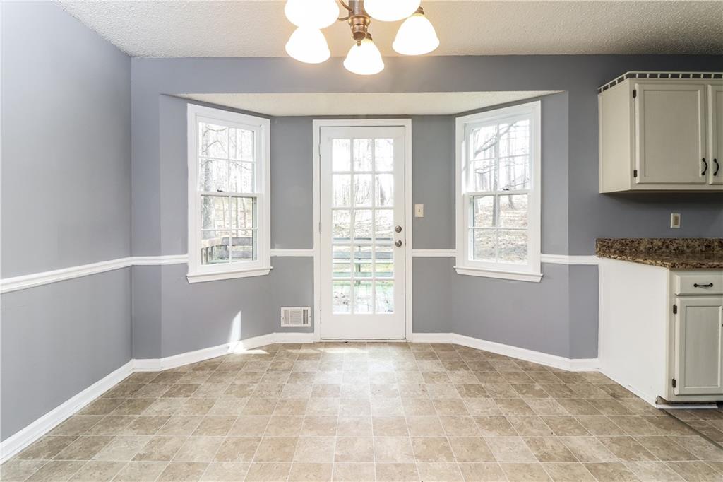 495 Stratford Drive, Douglasville, Georgia image 6