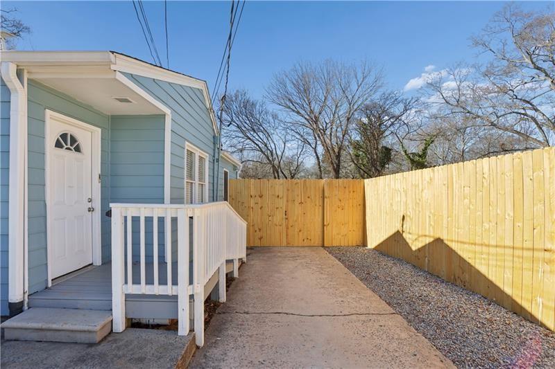 134 South Avenue SE