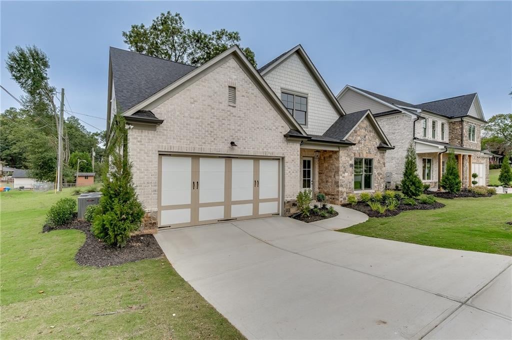 11 Stonehedge Drive