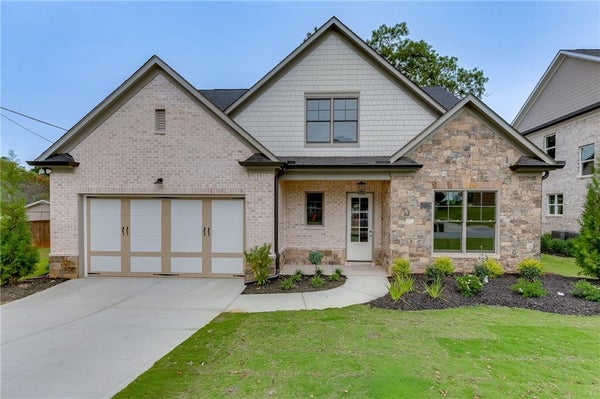 11 STONEHEDGE DR, BUFORD, GA 30518 - Image 77ef57a89800cc4e5f67b5201f066722/891629312