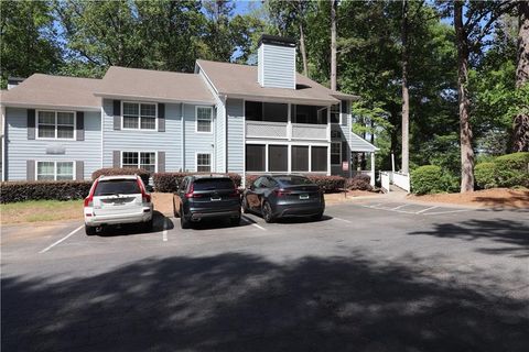 Photo of 3900 Riverlook Parkway SE #209, Marietta, GA 30067 (MLS # 7753165)