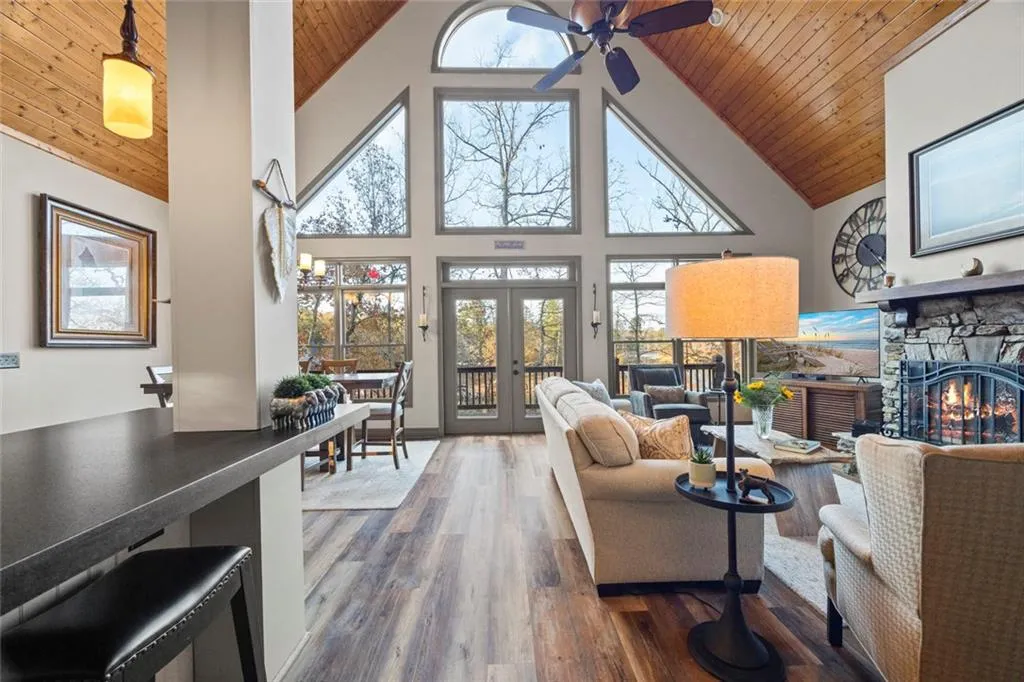 Martin, Georgia 30557, United States, 6 Bedrooms Bedrooms, ,4 BathroomsBathrooms,Residential,Active,250948