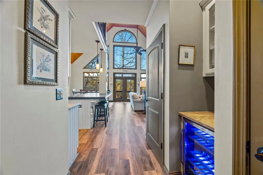 Martin, Georgia 30557, United States, 6 Bedrooms Bedrooms, ,4 BathroomsBathrooms,Residential,Active,250948