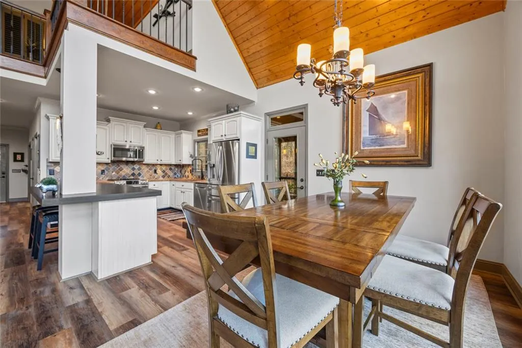 Martin, Georgia 30557, United States, 6 Bedrooms Bedrooms, ,4 BathroomsBathrooms,Residential,Active,250948