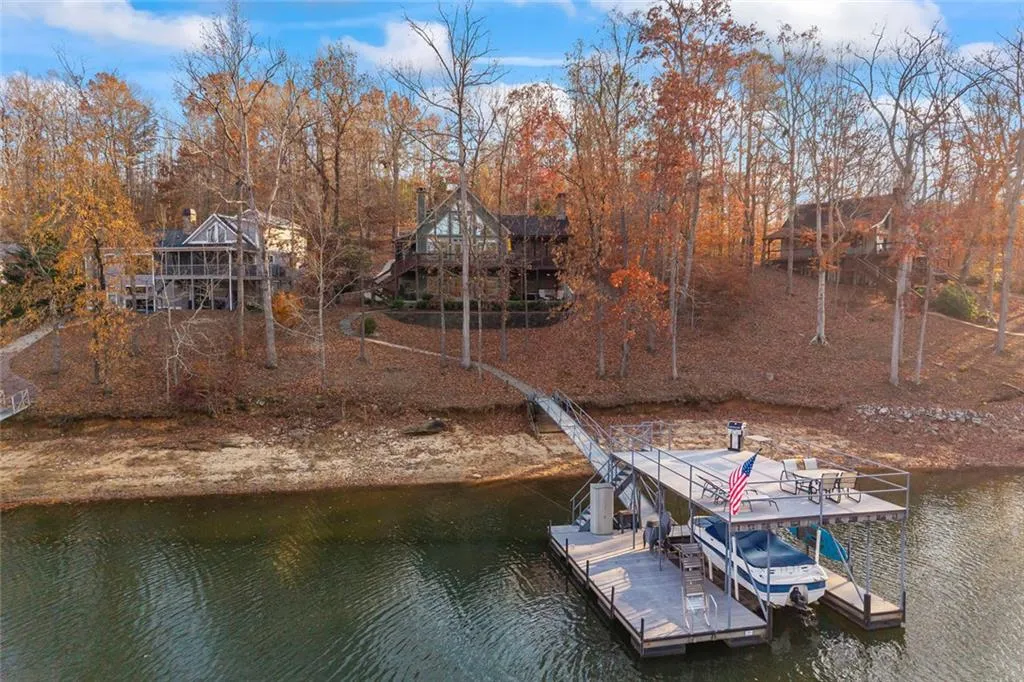 Martin, Georgia 30557, United States, 6 Bedrooms Bedrooms, ,4 BathroomsBathrooms,Residential,Active,250948